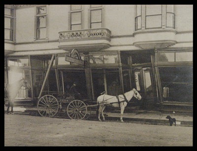 607 Main, Duck Bros. Move Out 1906