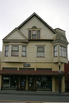 561-563 Main